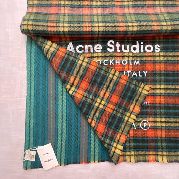 Acne Studios Ombre Plaid Virgin Wool Blanket Scarf Wrap 84”x27”Made in Italy NWT - Picture 5 of 16